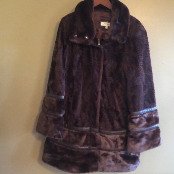 Hawke & Co Coat - Picture 3 of 6